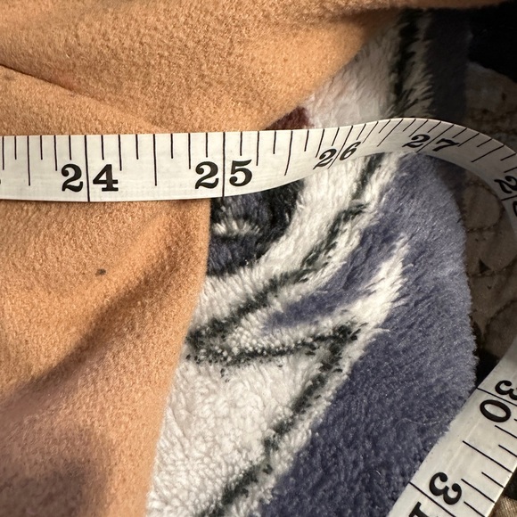 Women’s Old navy pea coat. - Picture 5 of 7